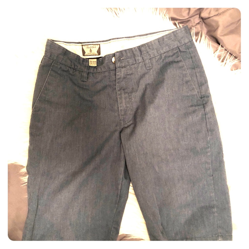 Volcom shorts